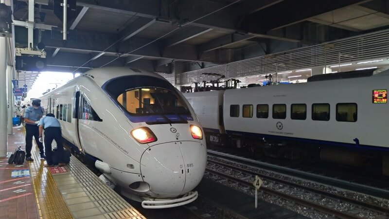 福岡～長崎間を1円でも安く移動するなら「電車」